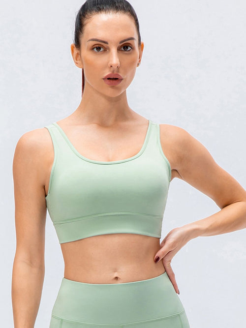 Scoop Neck Padded Sports Bra