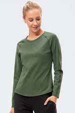 Raglan Sleeve Round Neck Athletic Top