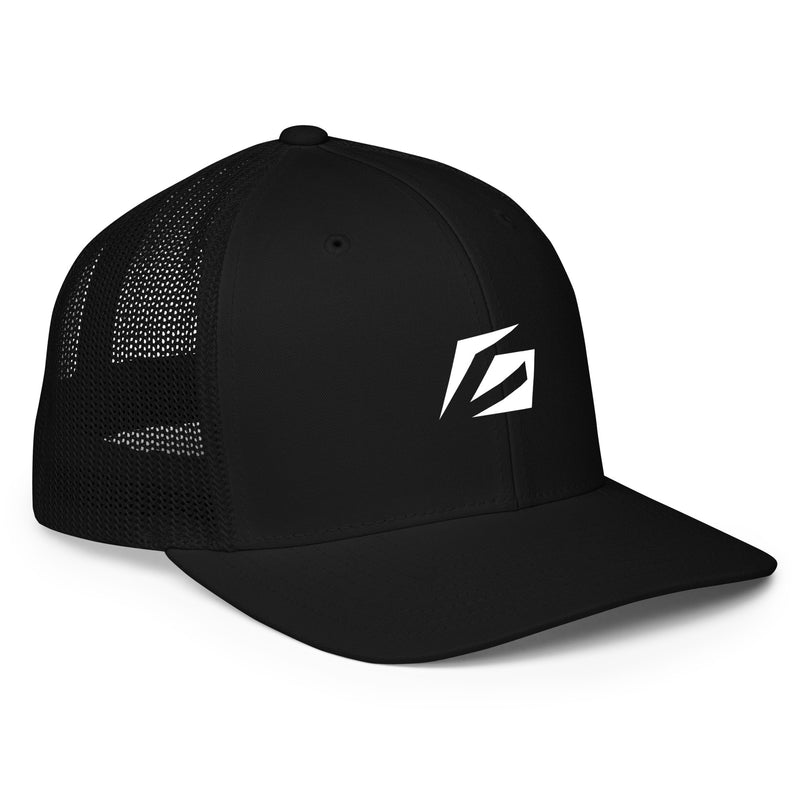 Closed-back trucker cap