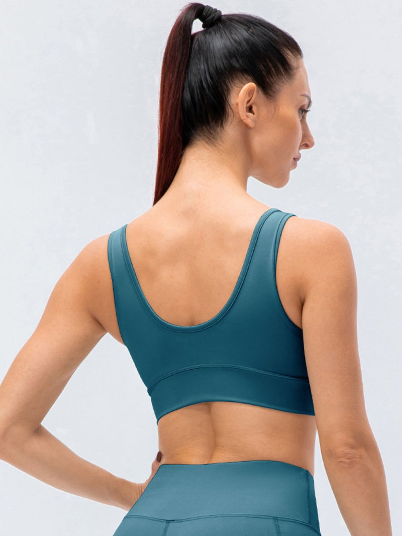 Scoop Neck Padded Sports Bra