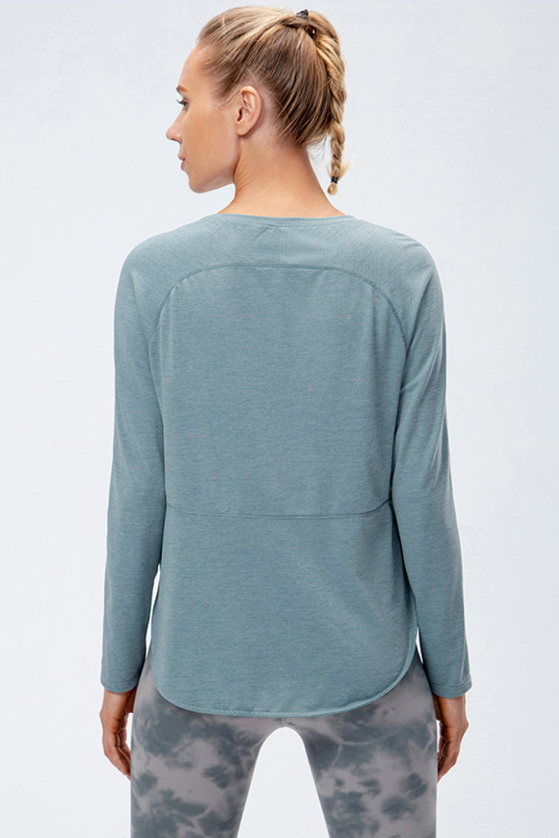 Breathable Raglan Sleeve Side Slit Yoga Top